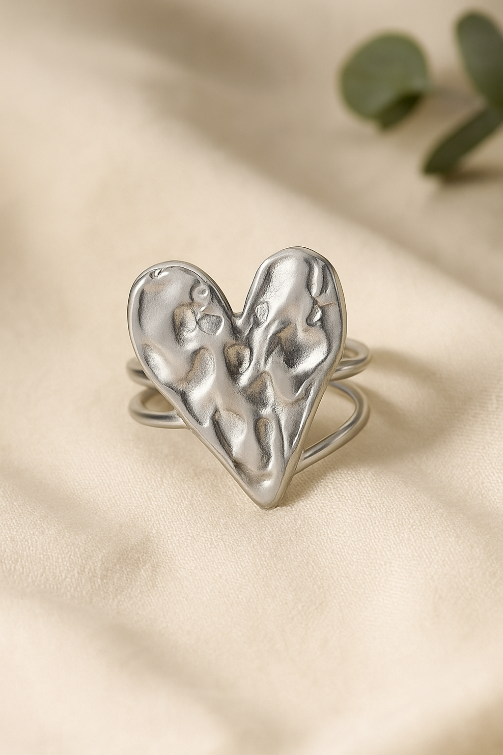 Heart ring
