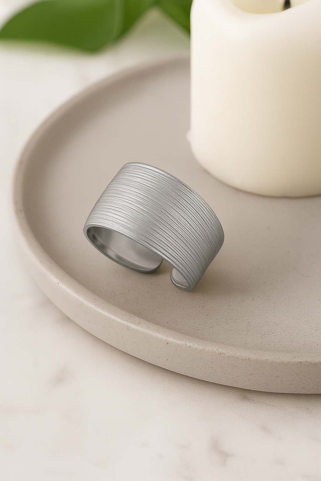 Wide pleated-style rings