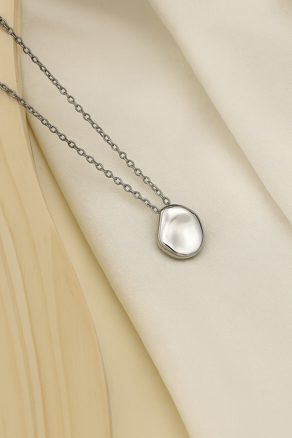 Geometric titanium steel pendant necklaces