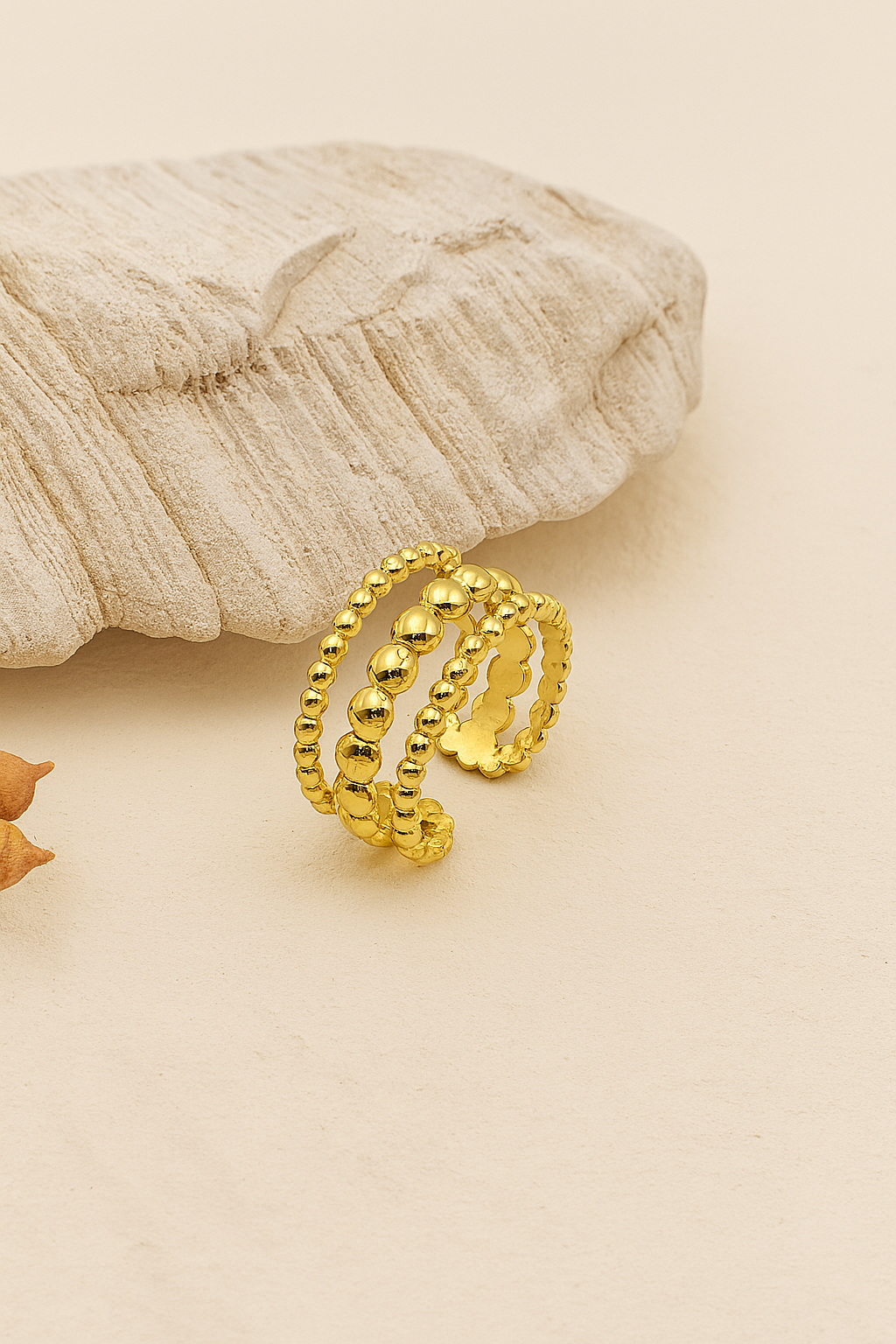 Multiple pearl style rings