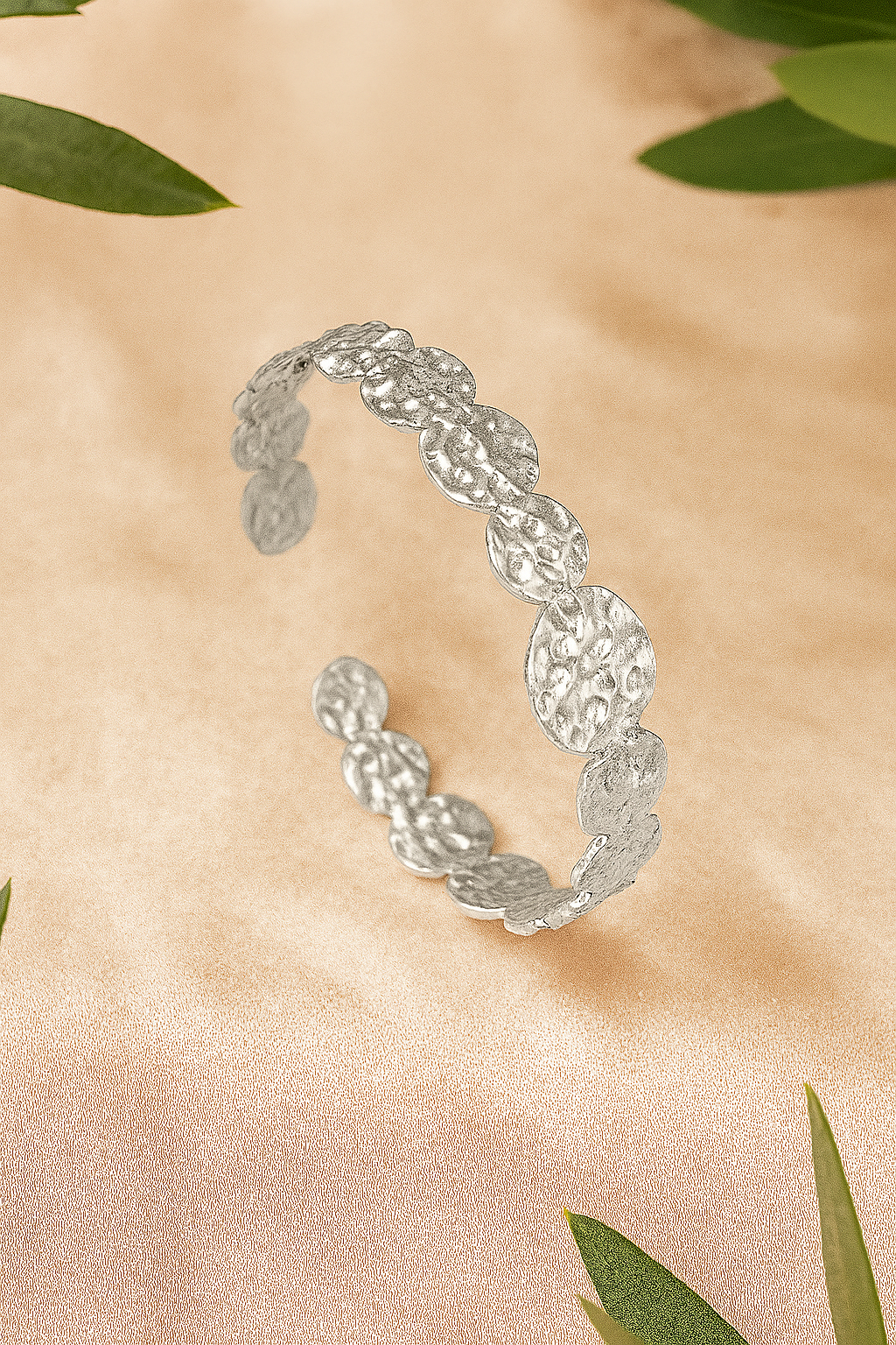 Simple style round solid bangle