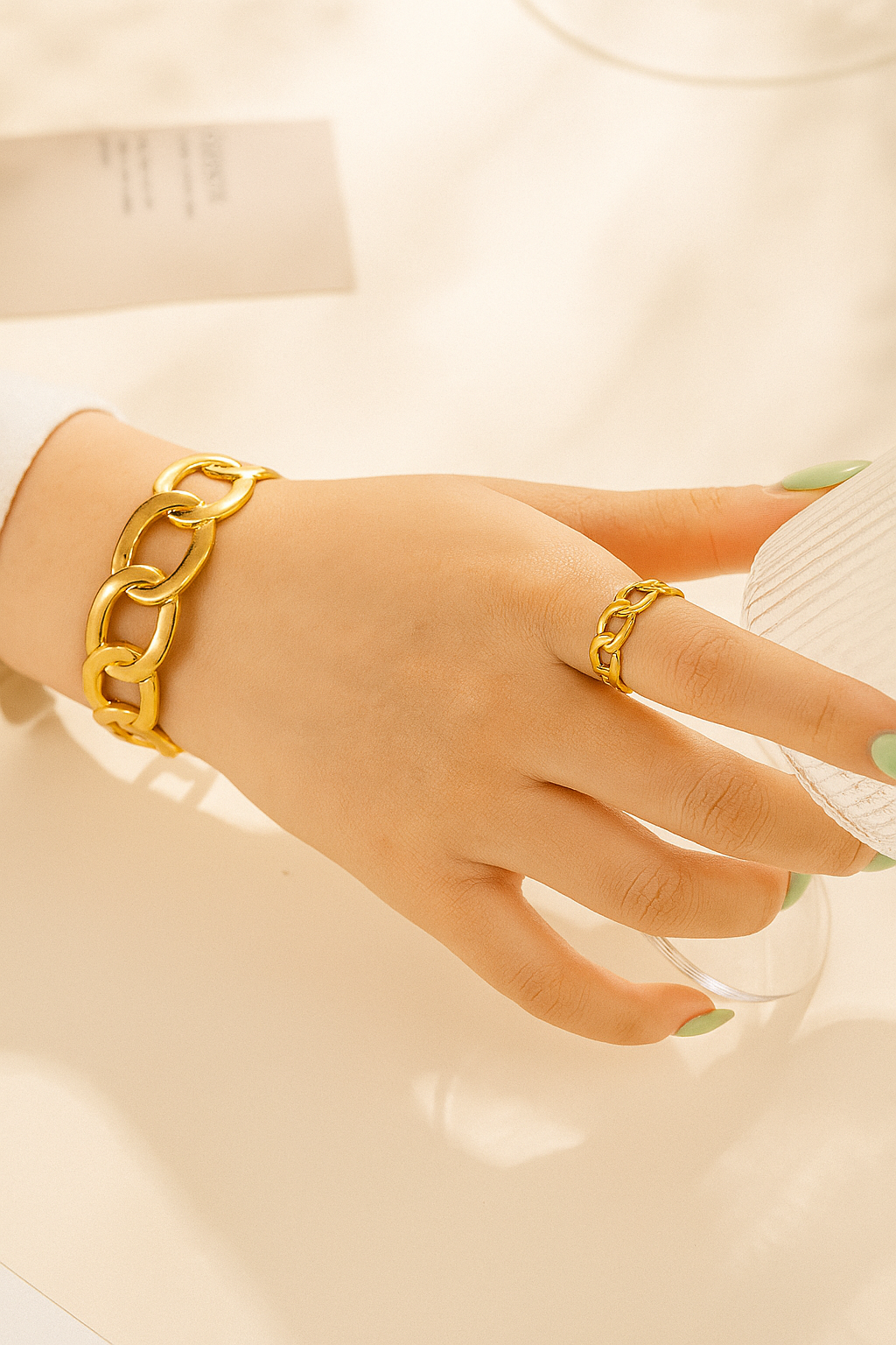 Vintage style ring and bracelet
