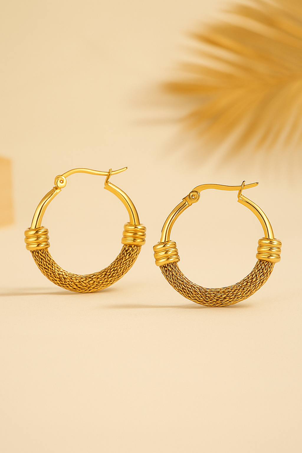 Irregular geometric snake pattern hoop earrings