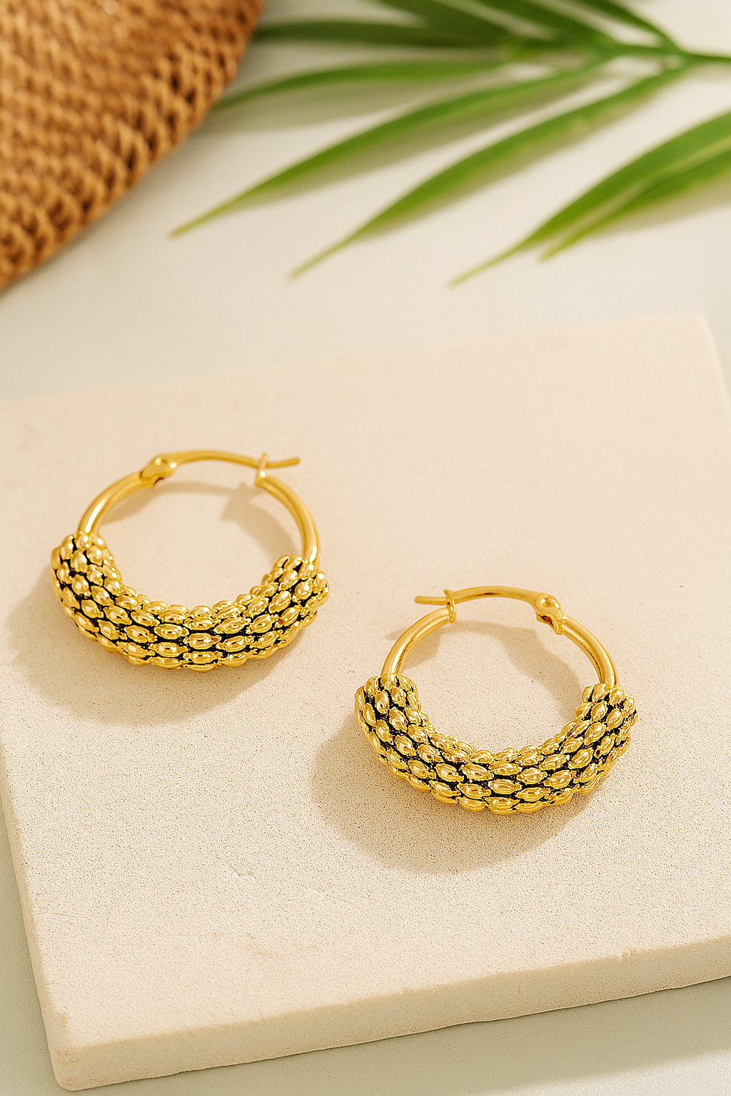 Irregular geometric hoop earrings