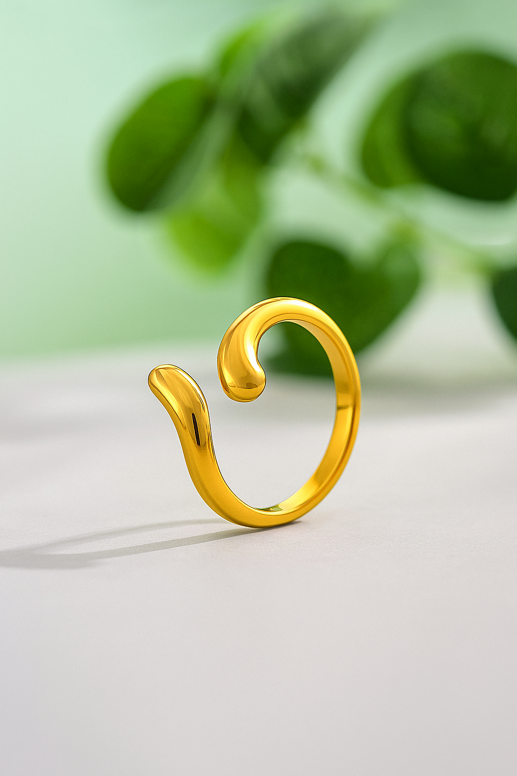 Snake-shaped open rings