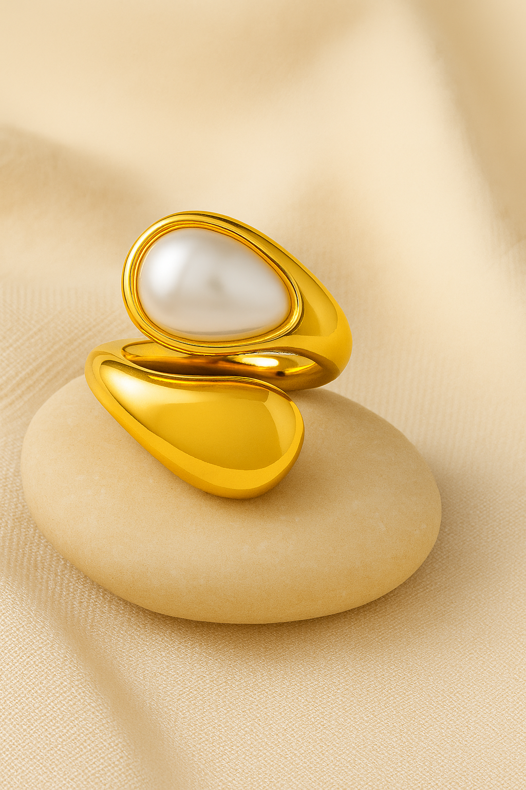 Tiger eye rings pearl white