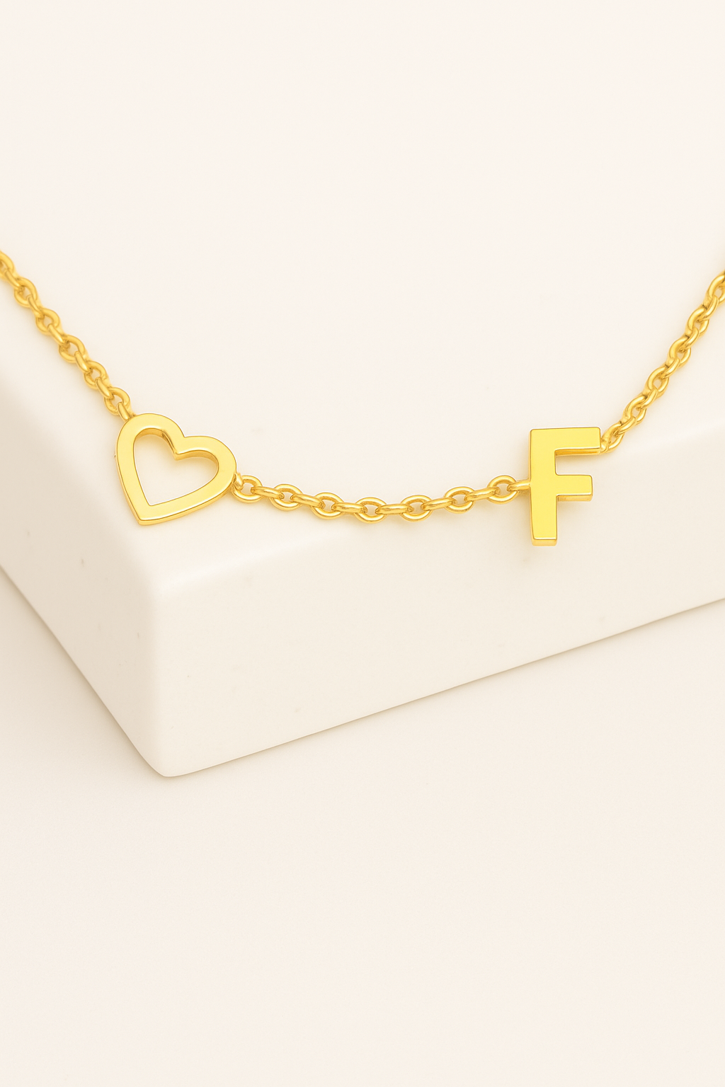 Ankle bracelet with chain and hollow heart