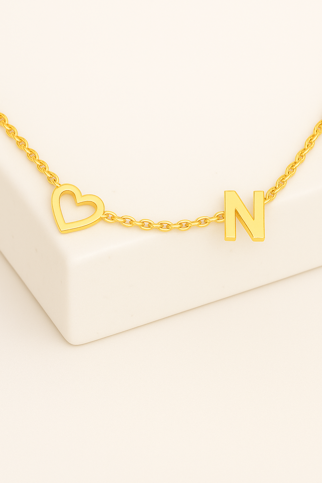 Ankle bracelet with chain and hollow heart