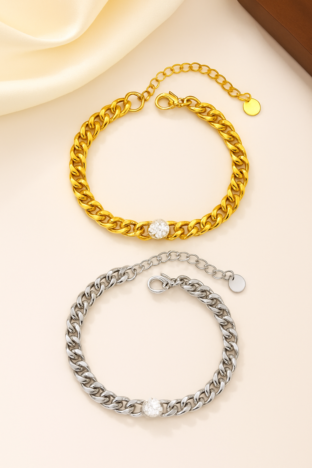 Chain bracelets with round white zircon