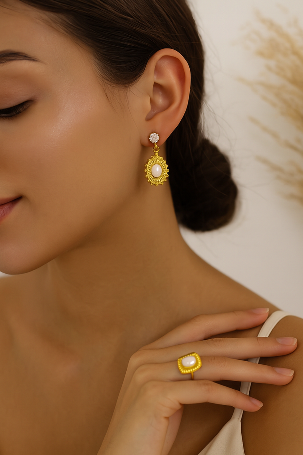 Retro-style oval earrings with pearl