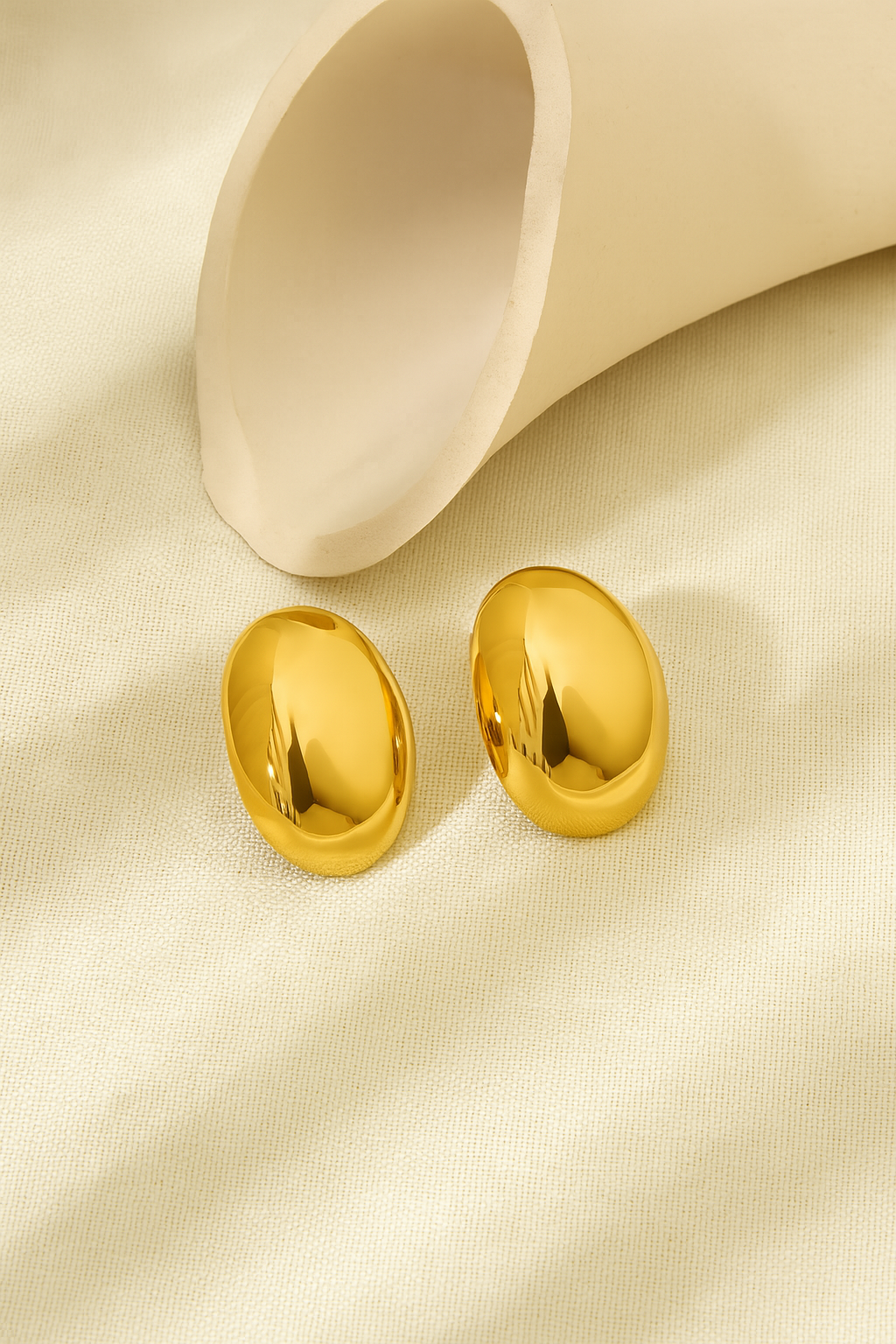 Geometric Oval Ear Studs