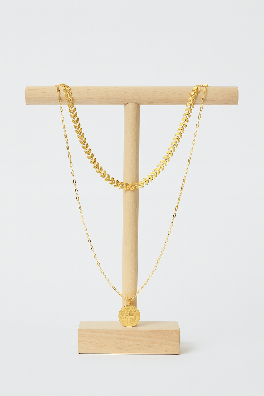Geometric pendant necklace